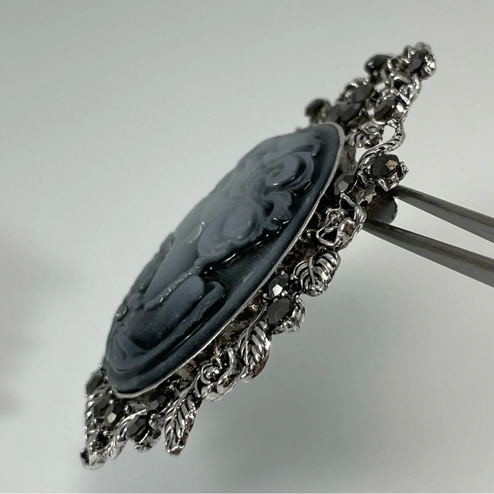 Stunning Cameo Brooch Pin Black Rhinestone Gray Face Vintage Look Floral Details